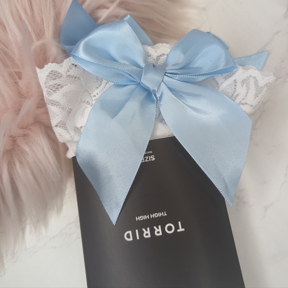 Torrid Sexy Thigh High Tights with Satin Bow details. Sz 3/4x - Picture 4 of 7